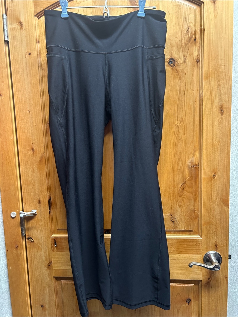 Old Navy Black Bootcut Active Pants with Side Pockets